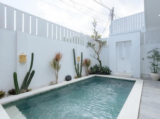 Villa Gajah villa in Buduk, Bali — photo 2